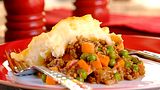 GrannyrsquosCottagePiewithPeasandCarrots_zps940295e3.jpeg